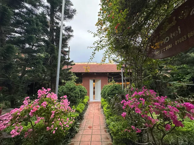 Ngoc Linh Villas - Minh Nhat Restaurant