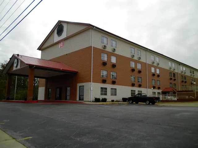 Grand View Inn and Suites