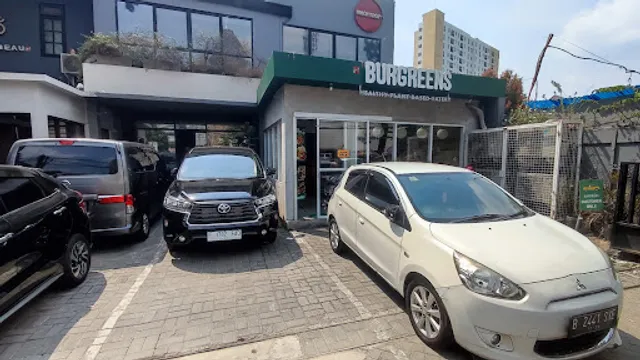 Burgreens Dharmawangsa - Healthy Plant-Based Eatery