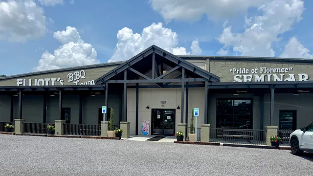 Elliott's BBQ Lounge