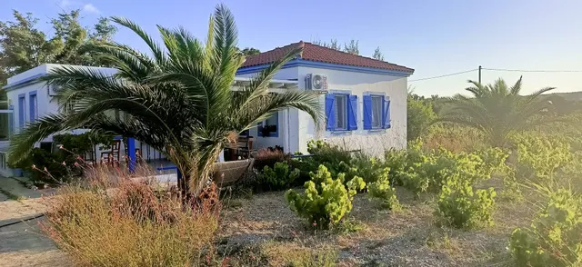 Bozcaada Çayır Bağ Evi