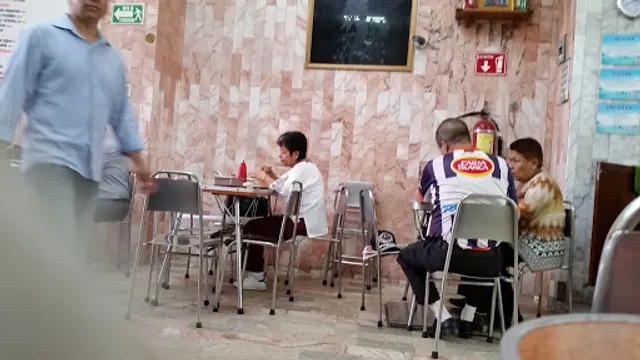 Pescados y Mariscos La Ola