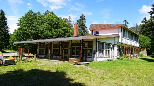 Shikaribetsu Lake North coast camp field