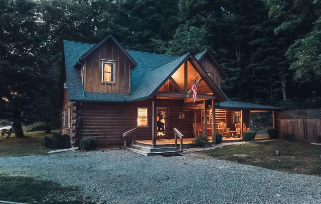 Cozy Bear Cabin | Brown County Indiana