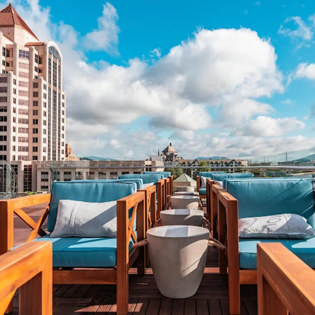 Six and Sky Rooftop Grille