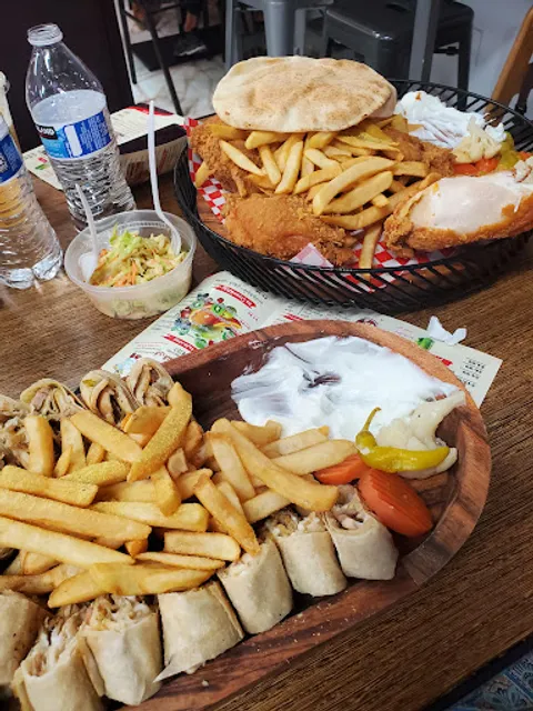 Abn Al Sham - مطعم و فروج ابن الشام