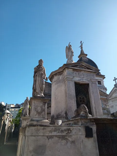 Panteón de Felicitas Guerrero de Alzaga