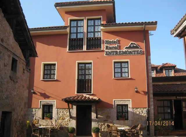 Hotel Entremontes