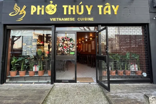 Phở Thuý Tây Café