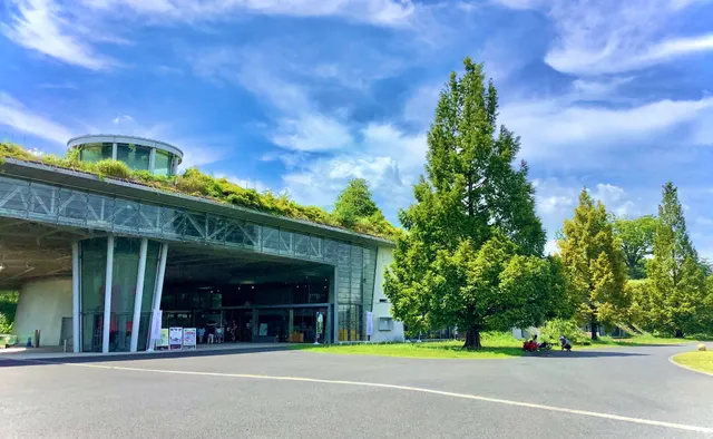 Hanamidori Cultural Center