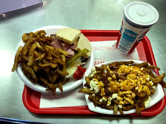 Poutinerie La Belle Province