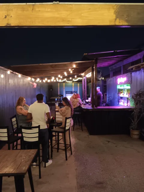 Crown Northwest Bar & Grill