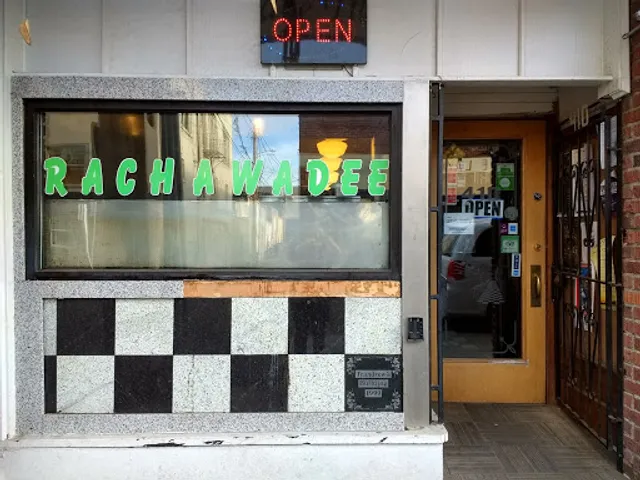 Rachawadee Thai Cafe