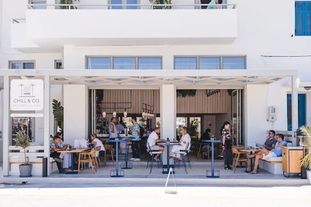 Chill & Co. Serifos | Breakfast Club