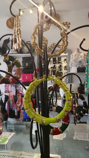 Sophisticated Accessories LLC