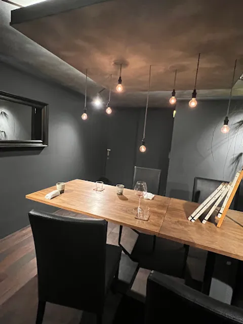 Nishiazabu Mikatsuki