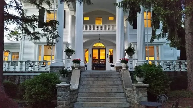 Albemarle Inn