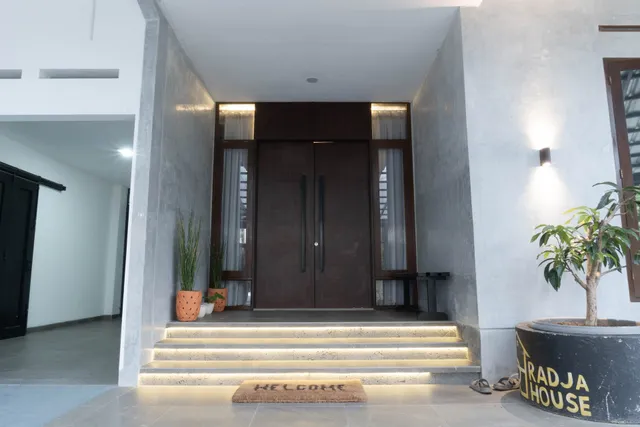 Villa Radja House Cipaku Indah Guesthouse di Bandung