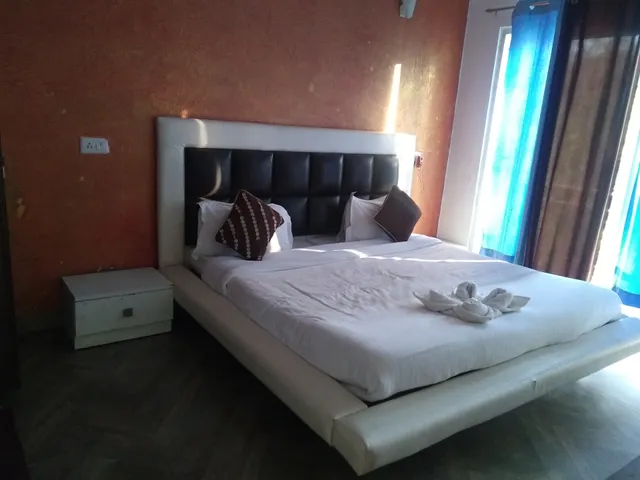 OYO Home 9191 Boutique 2BHK