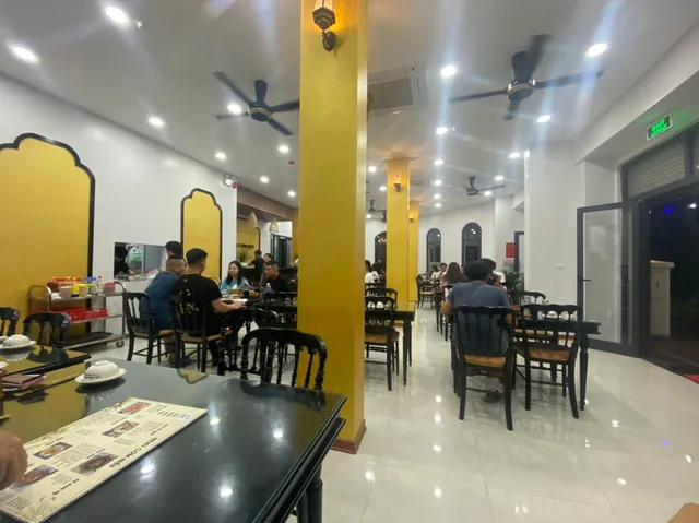 Nhà hàng Cơm Niêu Việt tại Grand World (Green Tree Restaurant)