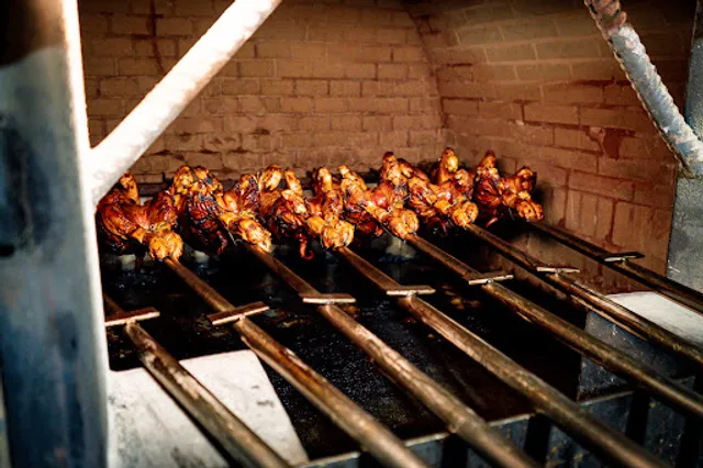 Restaurante O Cenáculo Do Leitão