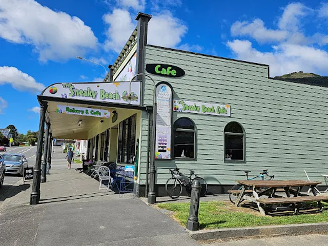 Sneaky Beach Cafe