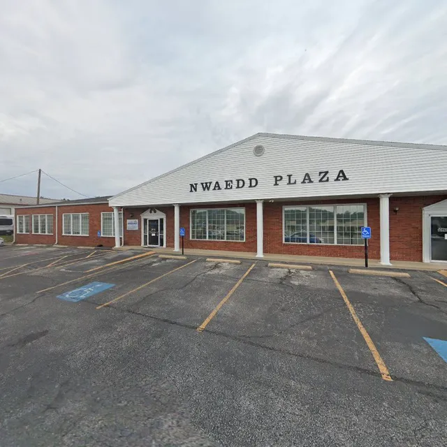 Nwaedd Plaza