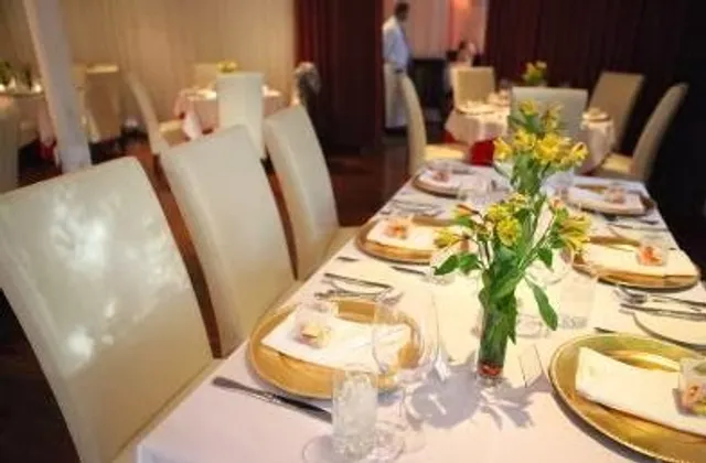 Djon's Steak And Lobster House