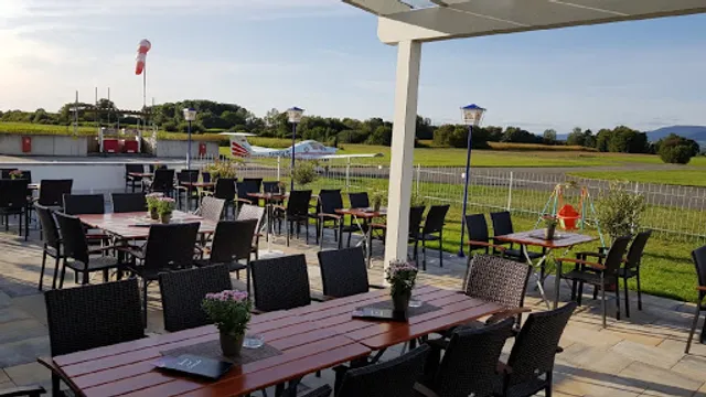 Restaurant La Bruschetta am Flugplatz