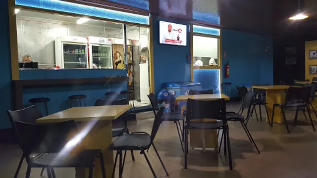 Plutão Lanches desde 1974