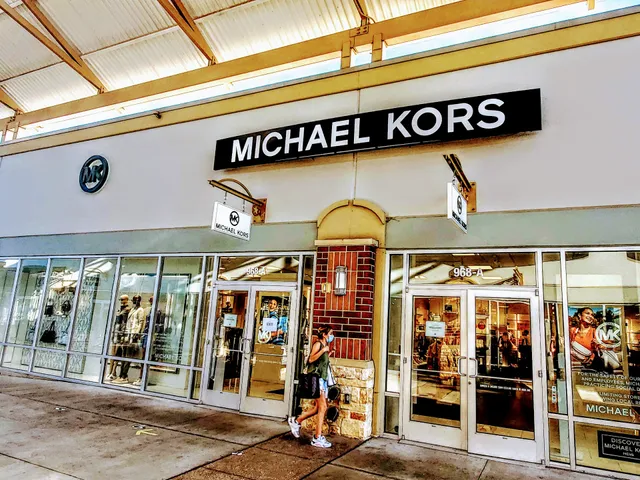Michael Kors Outlet