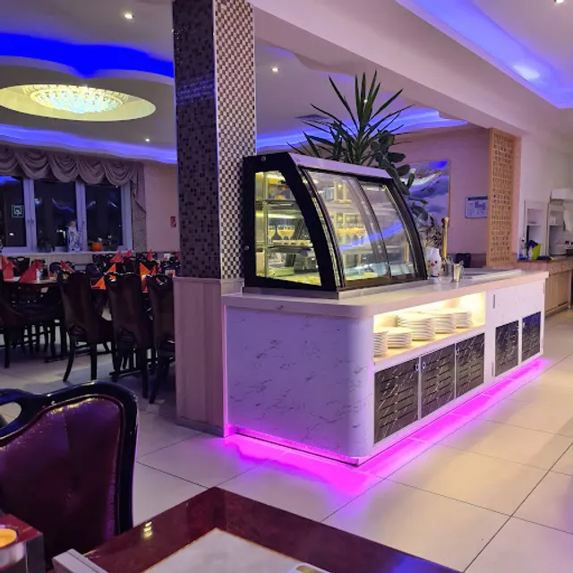 China Restaurant Banyan Garden