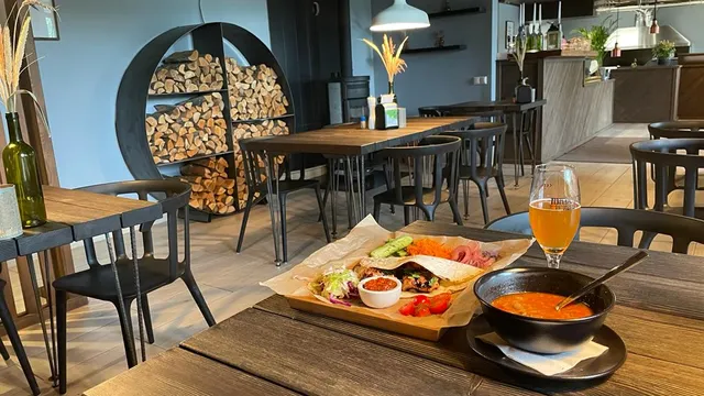 Šašliks un Reņģe, restorāns