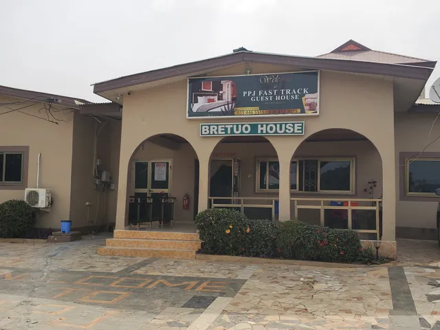 PPJ Fast Track Guesthouse