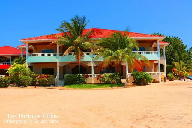 Los Porticos Villas