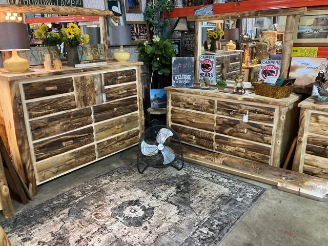 Dillard's Corner Market