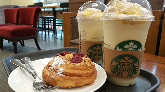 Starbucks Soonchunhyang Entrance