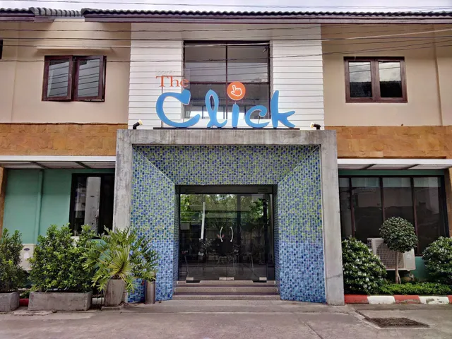 The Click Guesthouse at Chalong เดอะคลิ๊ก เกสเฮาส์