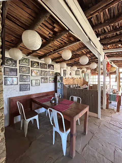 Frozen Woods Resto Cafe