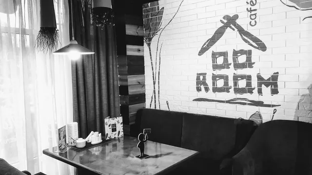 ROOM Cafe