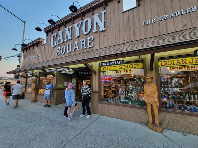 Canyon Square