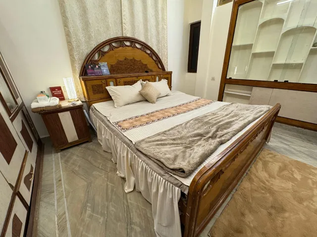 Al Buraq Luxury Guest House