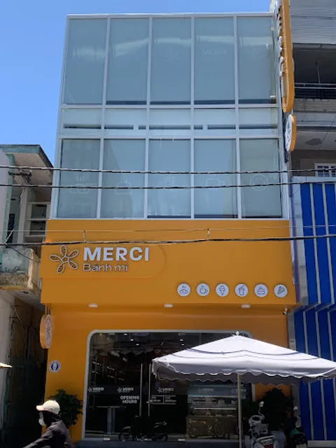 Merci Báhn Mì Bakery