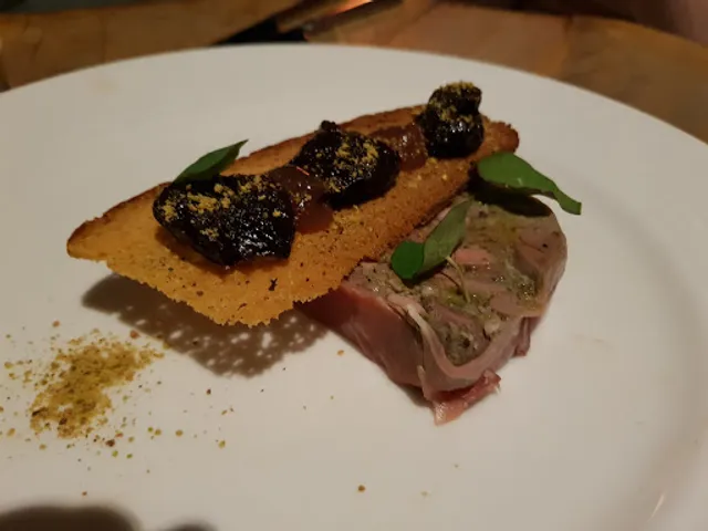 Stove Restaurant & Bar