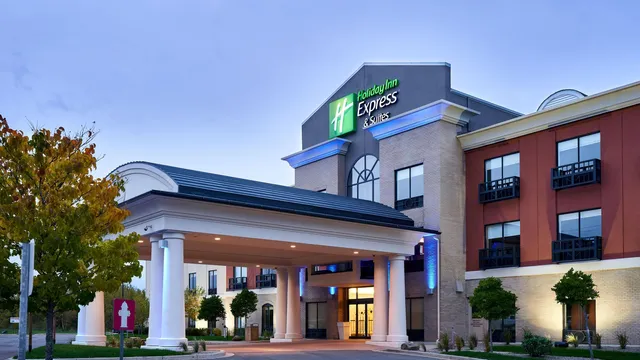 Holiday Inn Express & Suites Dieppe Airport by IHG