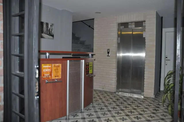 ( CRUX SUITE HOTEL )