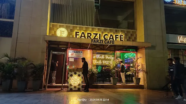 Farzi Cafe, Lucknow