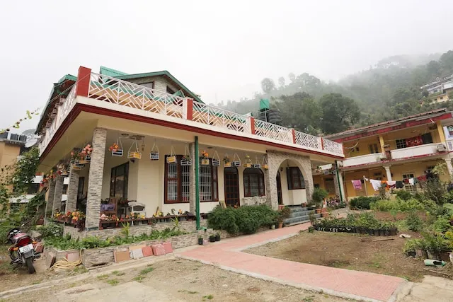 OYO Home 9754 Boutique 1BHK