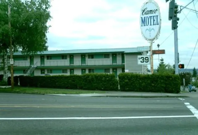 Cameo Motel
