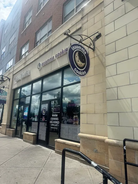 Insomnia Cookies